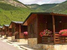 bungalows del camping valle de tena